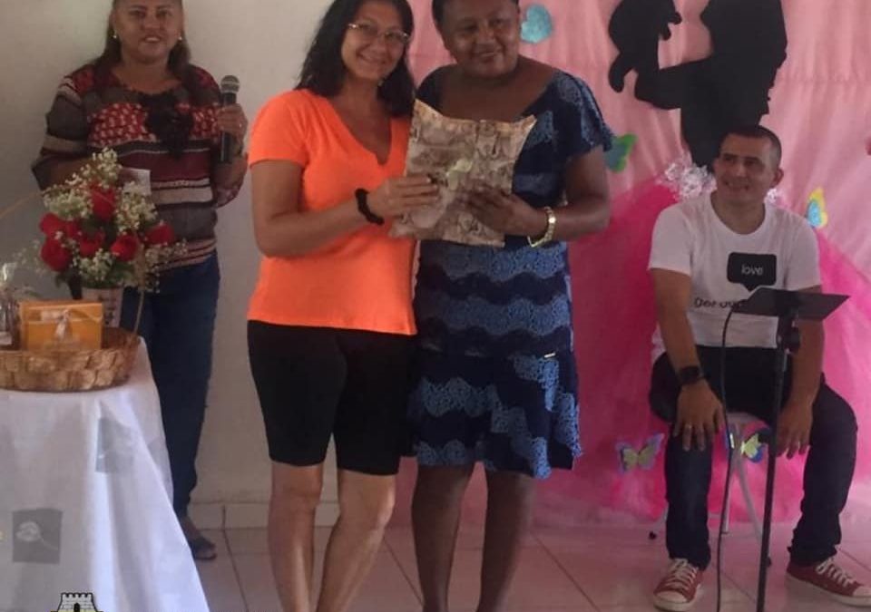 Prefeitura oferta dia de beleza para mamães